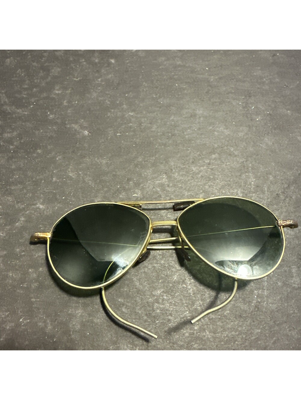 Vintage Aviator Sunglasses Gold Tone Metal Frame Green Lenses Cable Temples